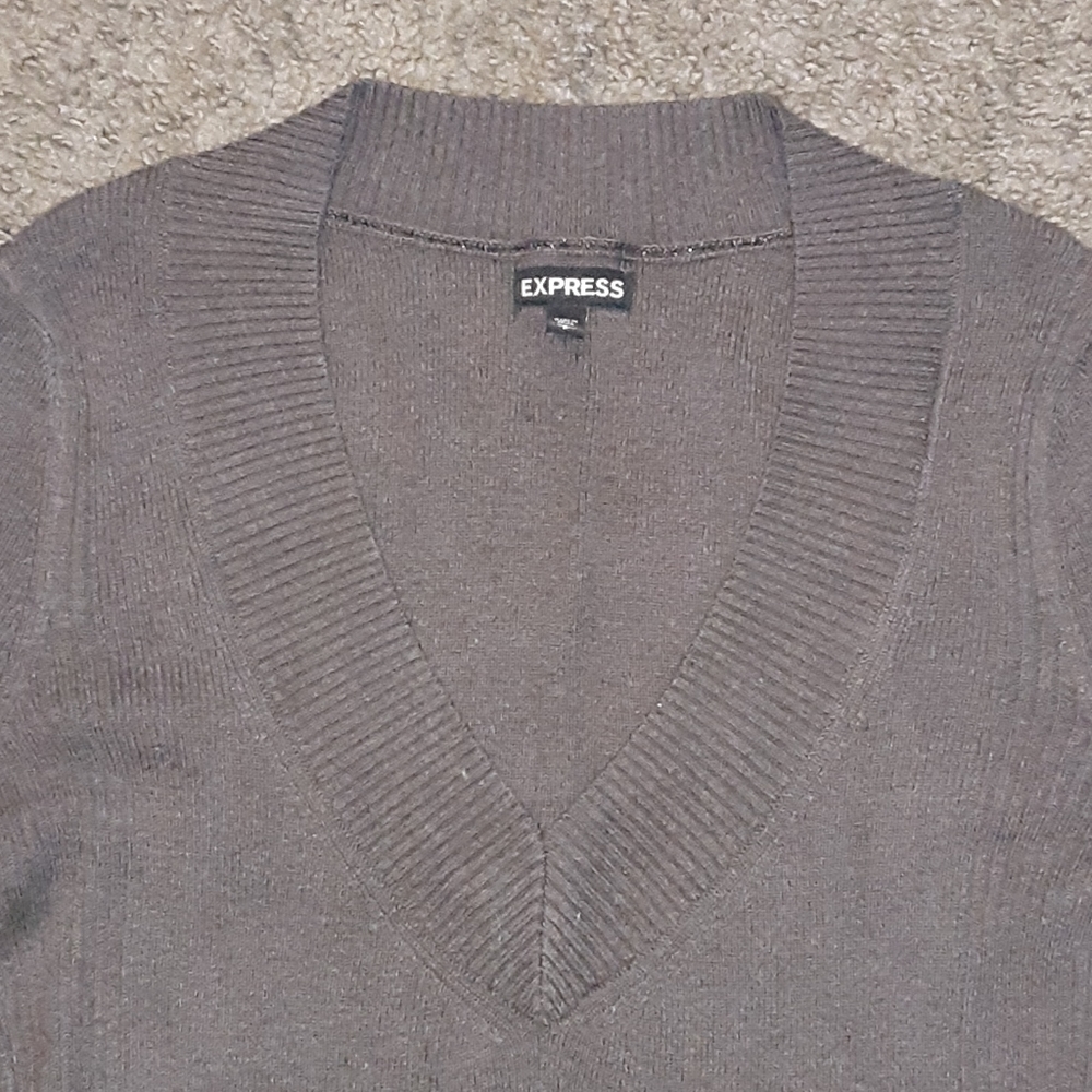 Express Sweater - Picture 2 of 9